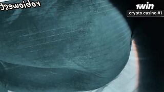 A ursinha do TikTok cria vídeos sensuais e sugestivos em ângulos diferentes - XXX!