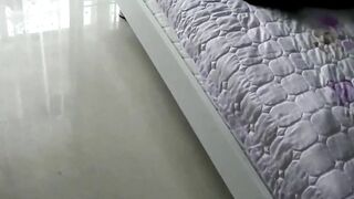 Horny Chinese MILF Mom Satisfies Herself