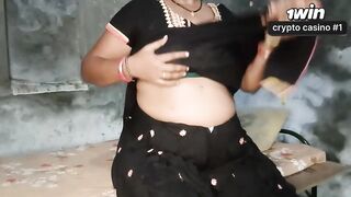 Madrasta com seios grandes implora por uma creampie em cena XXX!