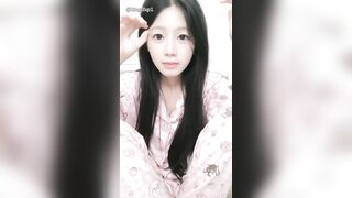 【你的小月月】极品学妹被黄毛给拱了 保证让你垂涎三尺 鸡儿梆硬 身材极美炮友狠揉大奶还内射 (3)