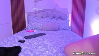 Big Ass Chica Toys Her Sweet Pussy