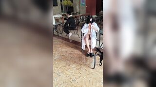 ⚫️天花板露出狂人【cikaimoon】12月新作，全裸温泉，按摩，洗头被揩油摸奶(3V)1