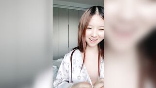 在校生 百年绿播【小岛】初下海 高颜值大长腿 美乳翘臀极品嫩穴 跳蛋狂震翘臂八字真好看 (3)