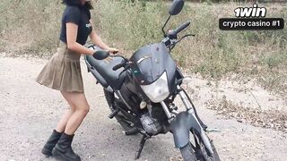 Um estranho oferece-me abrigo e tem relações intensas comigo - uma experiência