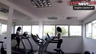 Ficando com uma brasileira da academia em uma cena de sexo intenso e quente.