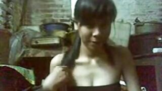 Asian Amateur Cutie Pleasures Herself