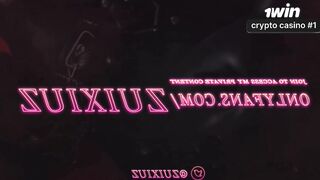 Garota alienígena babando, esguichando e transando muito com minha buceta alien.