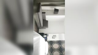 2021_11_20_利利坚辛苦高品质探花，搞得太猛妹子被操哭，大奶颜值美女返场，往死里爆插小穴，受不了只能口爆