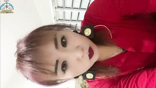 约了一个红毛眼镜熟女，足交啪啪，咬着男主的收到达高潮！