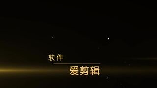 操骚风情万种吊钟乳少妇，让少妇舔着咪咪头打飞机射精