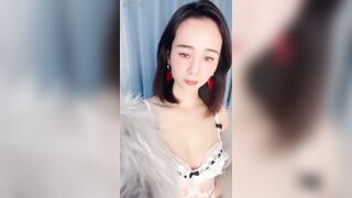 #小辣椒_极品自慰_露脸_裸舞_20260101_@zhuboyx0_00_25_37_971_00_29_37_554