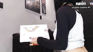 Painting my body! Licking a succulent meatpipe crank cookie