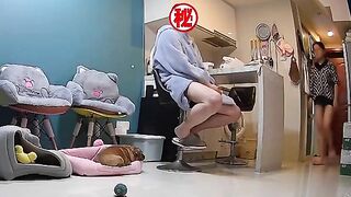 【人矮胸大025】E75公司大奶主管反差婊大姨妈饥渴难耐蹭蹭不进去