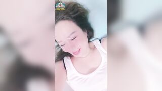 母子乱伦 美艳妈妈口自己生出来的鸡巴 给亲生屌干逼回到出生的地方