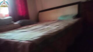 超近距离记录风韵犹存熟女大姐性爱全过程，上来先互舔乳头、吃鸡，最后在下垂的胸上画地图