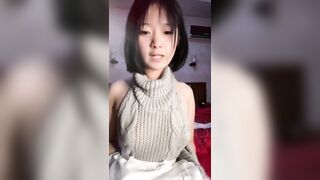 清纯美少女刚下海!文静乖巧卡哇伊!脱光光娇小身材,嫩穴掰开特写,展示身材极度诱惑