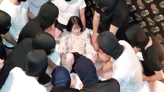 FC2-PPV-2693660 【顔晒し/崩壊】20人の従業員たちに容姿端麗の美女が無慈悲に連続中出しされて精神崩壊した。  A