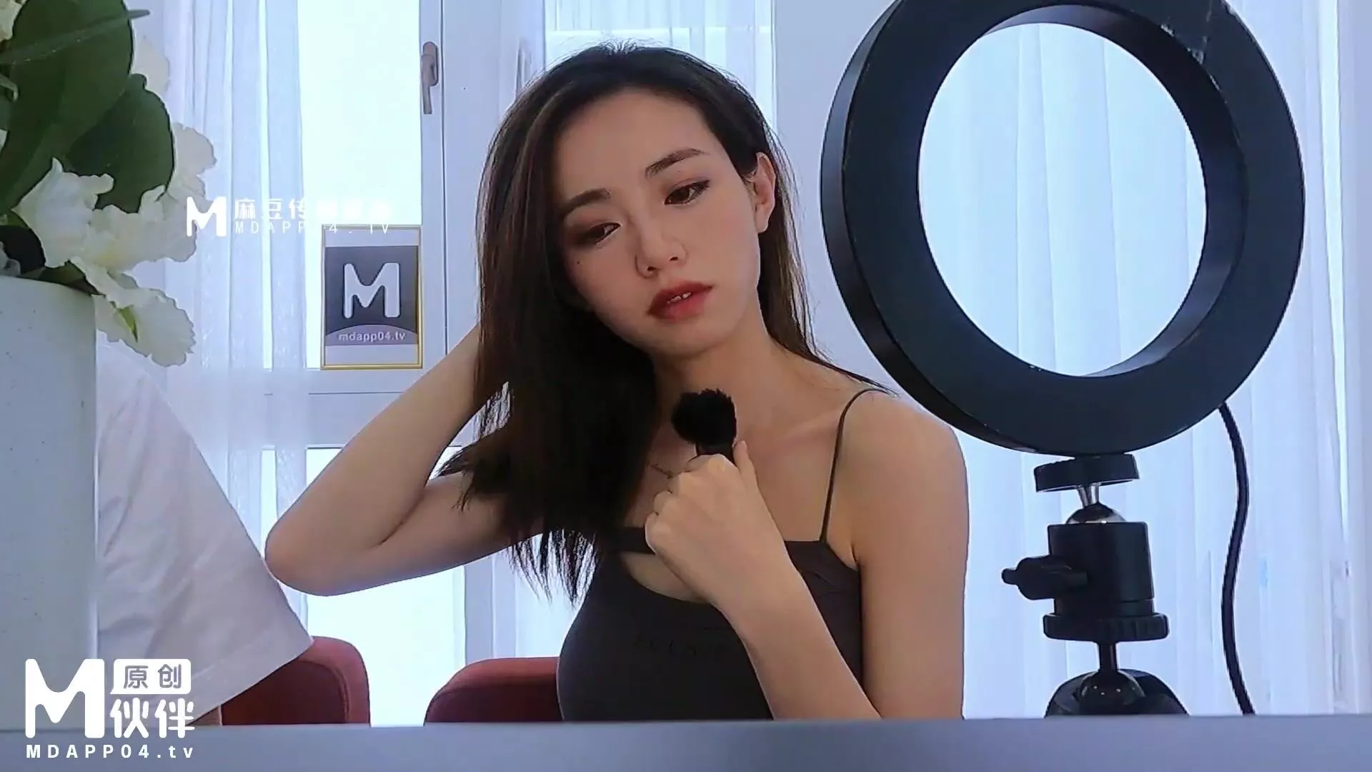 極品推薦】 CZ-0002 直播間的蚊長治傳媒- ❤️️ X1HUB ❤️️
