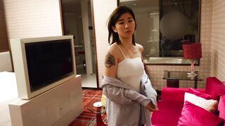 橘子大神酒店约炮台北21岁的美女大学生身材不错高挑型C奶