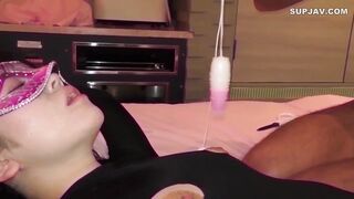 FC2-PPV-4031806 【個人撮影】週1回どころか遂に3か月も営みがない、もち肌美若妻　「辱しめを味わうプレイがしたい・・・」