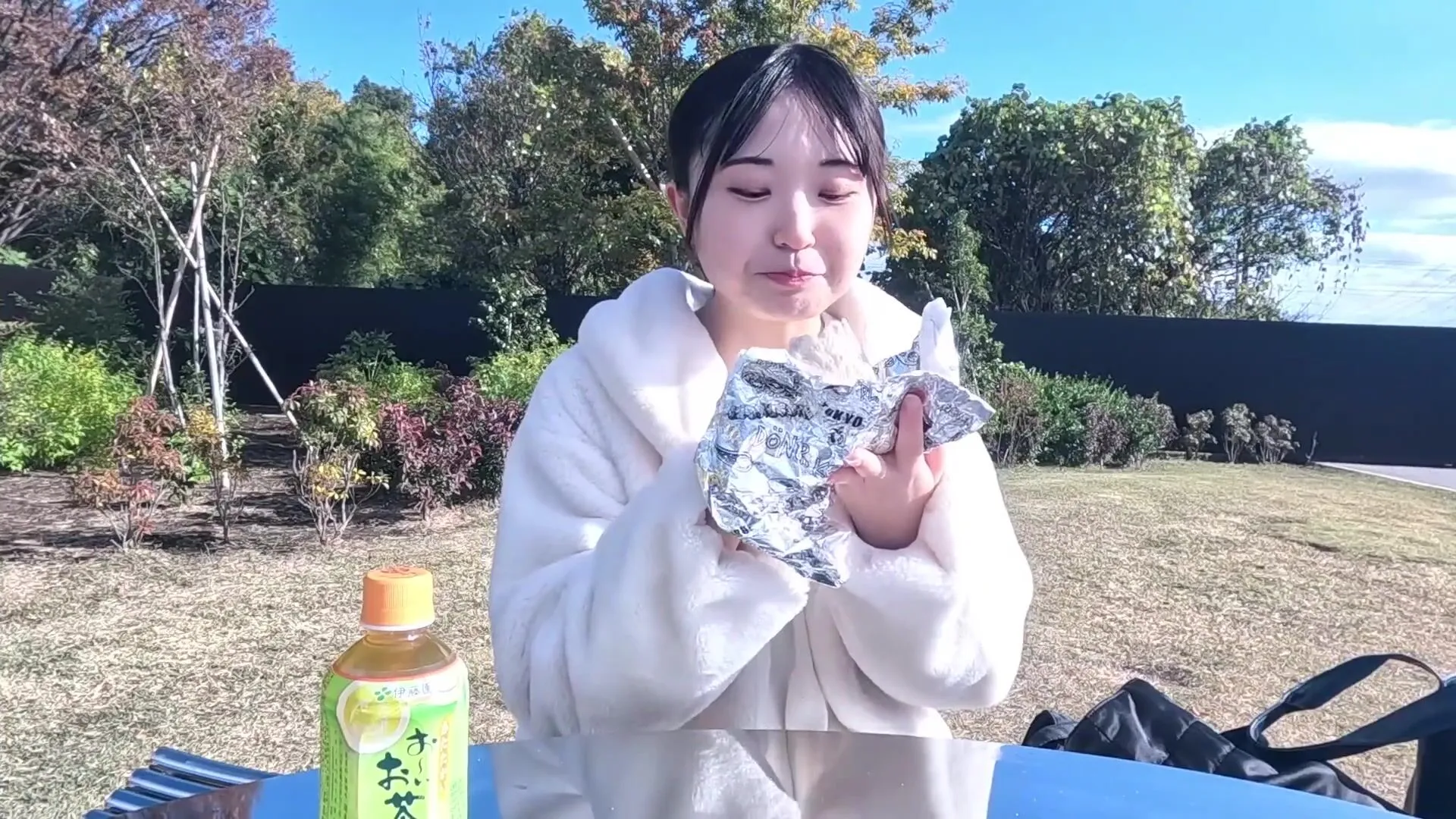 FC2-PPV-4121738 【無】【初撮り】【顔出し】 アイドル顔負け。今年1、奇跡の逸材。〜悪徳ヒッチハイク〜 - ❤️️ X1HUB ❤️️
