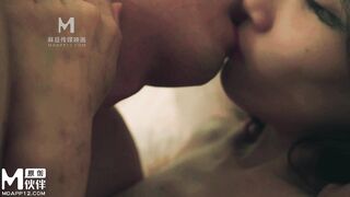 绝对领域 LY-047《双胞胎姐妹的心有灵犀》心有灵犀一点通❤️拱侍一夫好包容