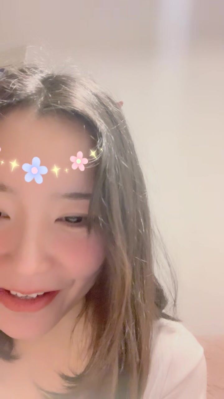 气质尤物颜值美女！新人近期下海！应要求小秀一波，扒开内裤看穴，揉捏坚挺奶子，翘起屁股超诱人 - ❤️️ X1HUB ❤️️
