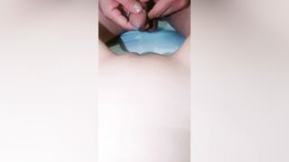 ♈顶级白虎嫩穴♈合法萝莉一线天粉嫩至极白虎嫩妹 嫩的出水爽上天了，娇嫩小穴和大肉棒形成剧烈反差 肉嘟嘟超可爱