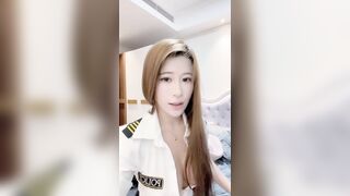 纯天然巨乳网红女神！一对豪乳又大又粉嫩！制服诱惑，细腰大奶好身材，跳蛋玩弄骚穴，娇喘呻吟好听