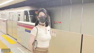 房东的玩物，不穿内衣逛街任务✅反差眼镜娘网红女神『奶咪』剧情系列，劲爆完美身材波涛胸涌 超嫩小穴 顶宫灌精