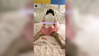 冰凌老师化身私人生物家教，一对一辅导粉丝关于生物生理的各种知识，一起逛吃，海底世界，摩天轮，沙滩……带回家中补课