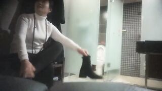 良家人妻出轨，【推油少年】，给老公戴绿帽的一天，先来一炮再按摩，大奶子水汪汪的骚逼！