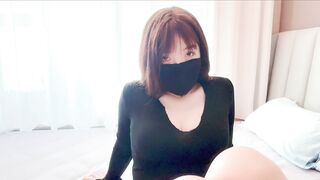 清纯白嫩小仙女小姐姐『萌之乖乖』✅白虎合租室友自慰被发现，被无情内射，美乳翘臀嫩穴 大鸡巴每次都狠狠地插进去！