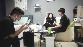 漂亮大奶小姐姐 一夜情聊什么感情 你要观战吗 看也要给钱 你体力不行啊 性格开朗爱笑 吐槽小哥不够猛