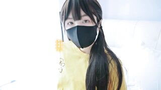 【极品❤️美少女】懒懒猪✨ 外卖少女の肉体补偿 网丝萝莉白虎蜜穴 又嫩又粉 疾速输出娇吟催精 夹击插入十分上头