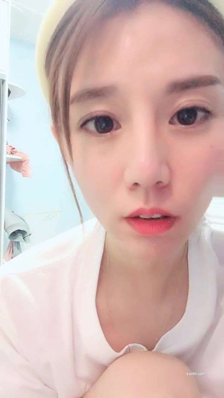 高颜大奶小少妇 你今天水咋那么多 水漫金山 快点你没戴套 在家被大鸡吧小哥无套输出 插出一逼白浆 - ❤️️ X1HUB ❤️️