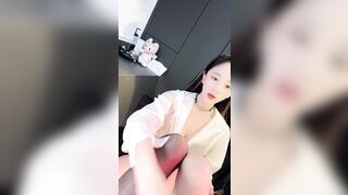 ❤️√ 顶级名媛女神，身材和颜值天花板，万里挑一秒杀网红，大长美腿蜜桃臀和极品名器一线天馒头穴