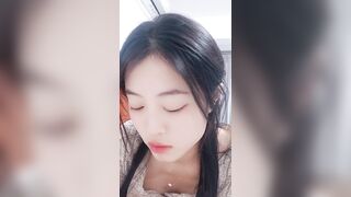 ❤️√ 真正的舞蹈生玉女【欲女636】第二弹，气质超美诱人美臀各种一字马都会，下腰骚逼顺着下