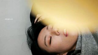 2024年最新流出，【私房泡良原创自拍】，烈焰红唇少妇，出租屋内强行推倒插入，无套插入，逼美水多，完美露脸！