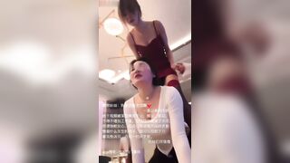 【重磅流出北京女企业家抓奸门事件】贵妇女老婆出轨社会姐男友，被抓包群殴羞辱，全程摄影！