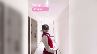 ✅绝美高颜值逆天长腿女神『Vivian』南航空姐淫靡的私生活，抚媚身材制服简直比空姐还有气质，超美肉丝大长腿扶腰后入