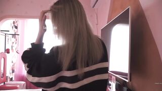 2025年最新流出，秀人极品女神，【张团团】，早期露三点高清定制，白虎粉穴骚货，画质还是很良心的，好看！