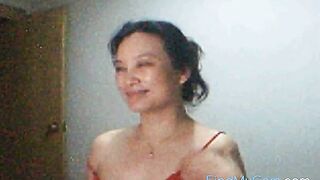 Mature Asian on Webcam Solo
