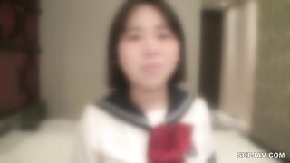 FC2-PPV-4639956 【無修正・初撮り】 ★あざとカワイイ(18歳) Fカップ地下アイドルと密着イチャはめセックス!! オトコを夢中にさせる敏感オマンコ痙攣させて連続イキするエロボディーに全力中出し!!