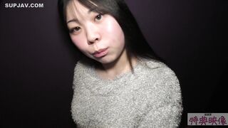 FC2-PPV-4640864 [即ハメ中出し素人妻］無修正　人妻ラブホで中出し！ 擦れてない普通で旦那さんしか知らないぐしょ濡れマンコに生挿入で淫らに喘いでドエロいトロ顔でみつめてきます