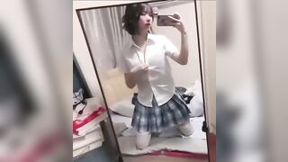 ✅浙大城市学院学生妹『白X彤』被男友调教成母狗，宿舍内3P啪啪 主动上位骑乘！完美露脸 超骚（4V）