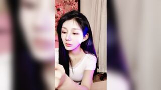 ❤️√ 外围清秀女神~【小野猫】酒店偷拍约炮粉丝 道具自慰喷水 