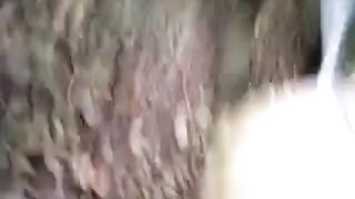 Indonesian Jilbab Babe Ciuman & Pamer Susu