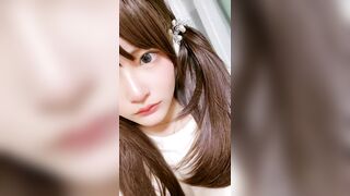 ⚫️可爱的小美女【泡芙小狗】在学生宿舍里，四下无人之际，露出极品美乳，少女的粉穴水好多