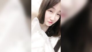 2025年5月最新，素颜女大学生，【小猫媚烦恼】，这几个月最漂亮的新人，皮肤白皙，粉穴粉菊大白臀，后入无套要操死了